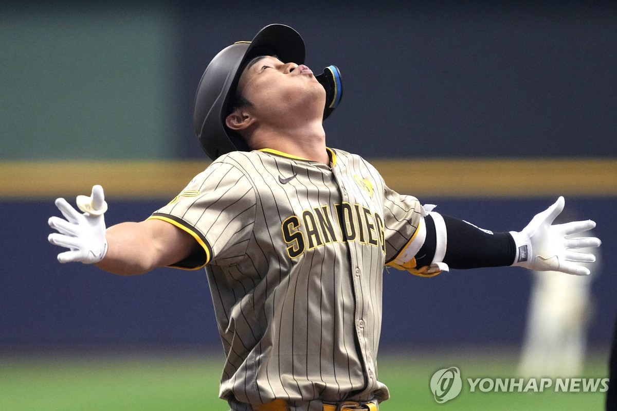 샌디에이고 김하성, 시즌 3호 홈런…빅리그 통산 39호